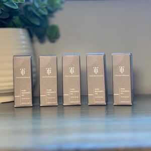 True Botanicals Renew Pure Radiance Oil x5 (BRAND NEW, NEVER OPENED)